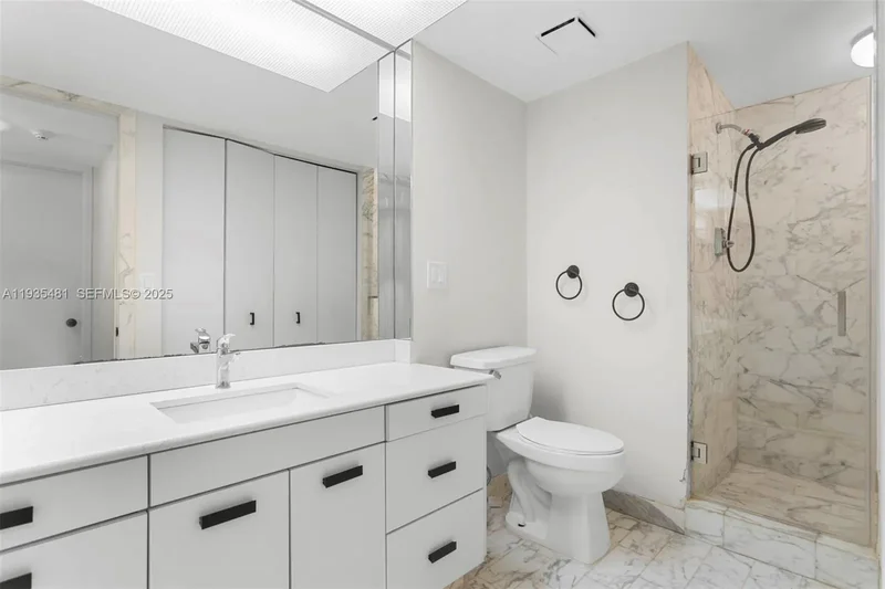 19500 Turnberry Way, Aventura, Florida, United States. - Photo 24