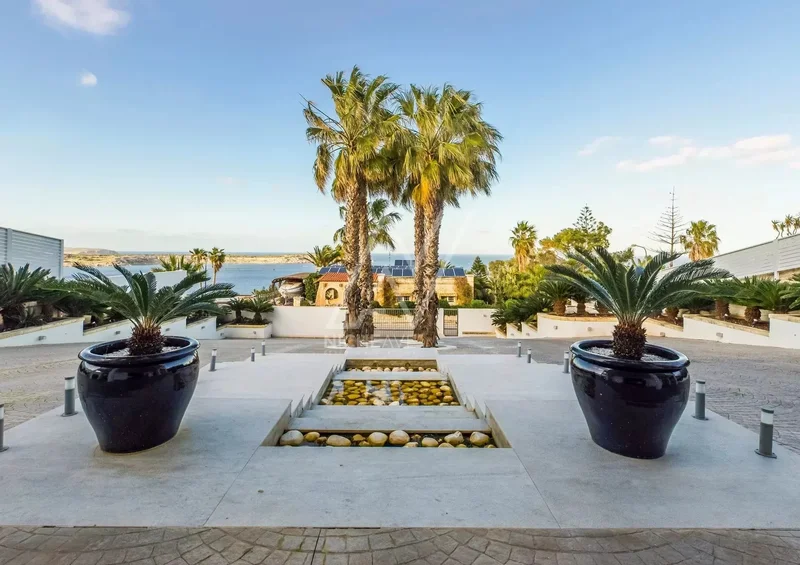 Fully Detached Villa with fantastic Views