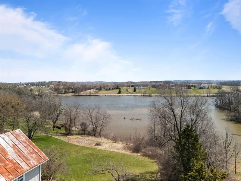 3829 Lost Dauphin Road, De Pere, WI 54115, De Pere, Wisconsin, United States. - Photo 28