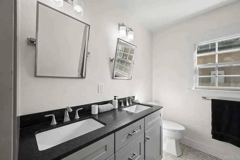 311 B Avenue, Coronado, CA 92118, Coronado, California, United States. - Photo 32