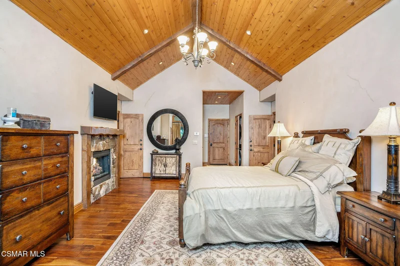 32310 Hummingbird Court, Big Bear Lake, California, United States. - Photo 46