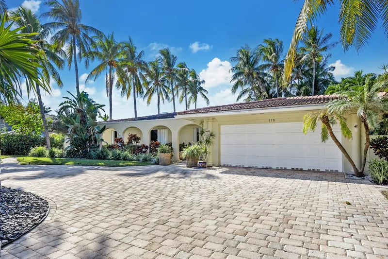570 Ocean Blvd , Golden Beach, FL 33160, Golden Beach, Florida, United States. - Photo 3