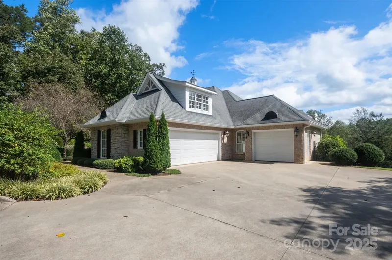 733 Plantation Drive Extension, Rutherfordton, NC 28139, Rutherfordton, North Carolina, United States. - Photo 33