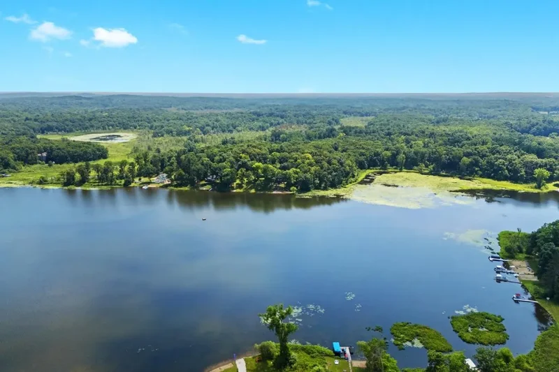 2095 Brighton Shores Trail, Howell, Michigan, United States. - Photo 32