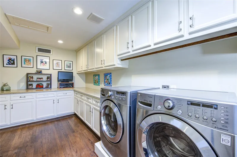 2500 Glen Haven, Houston, Texas, United States. - Photo 12