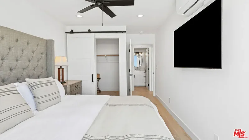 11964 Whalers Lane, Malibu, California, United States. - Photo 7