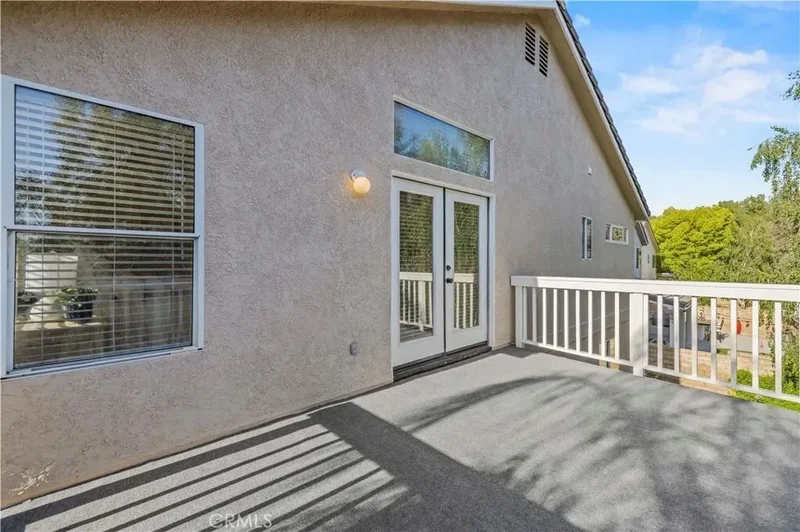 23664 Clearidge Drive, Santa Clarita, California, United States. - Photo 26