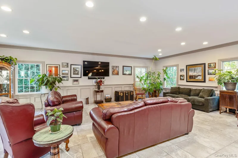 190 Northern Boulevard , Saint James, NY 11780, Saint James, New York, United States. - Photo 22