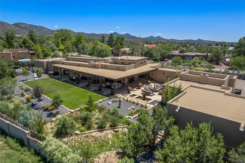 123 E Lupita Road , Santa Fe, NM 87505, Santa Fe, New Mexico, United States. - Photo 25