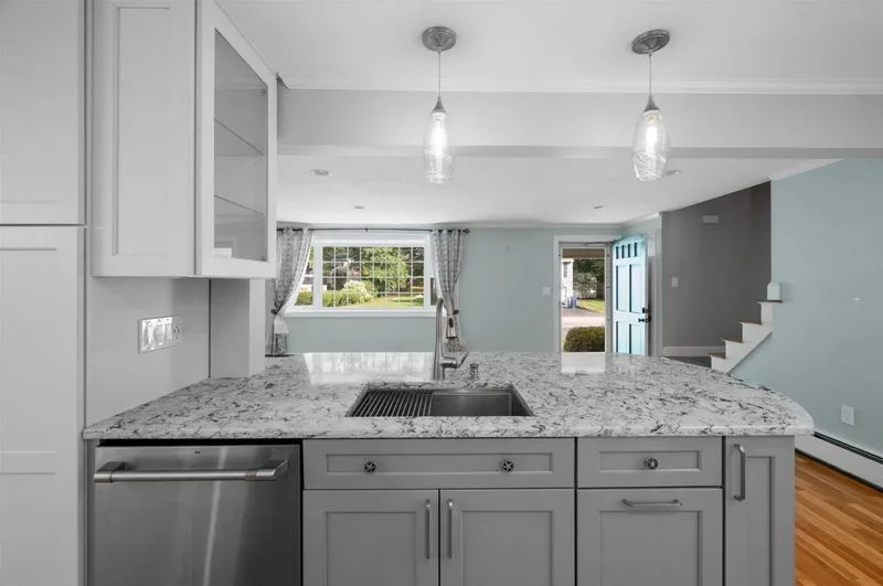 24 Milbern Avenue, Hampton, NH 03842, Hampton, New Hampshire, United States. - Photo 6