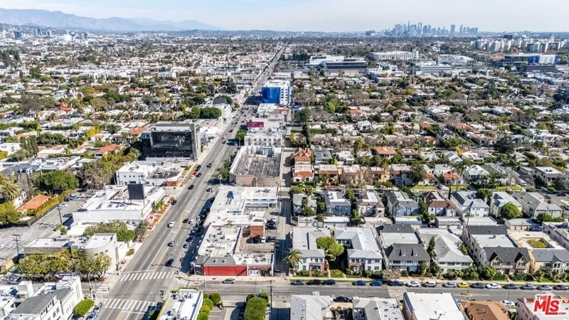 139 N Harper Avenue, West Hollywood, California, United States. - Photo 30