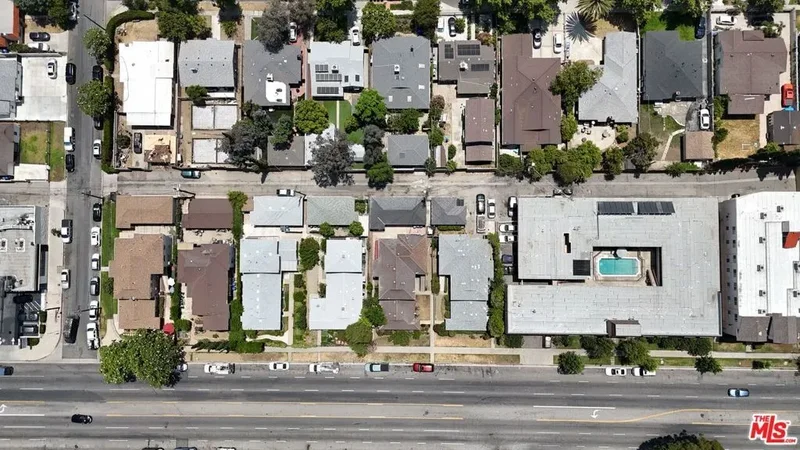 Residential Income in Van Nuys