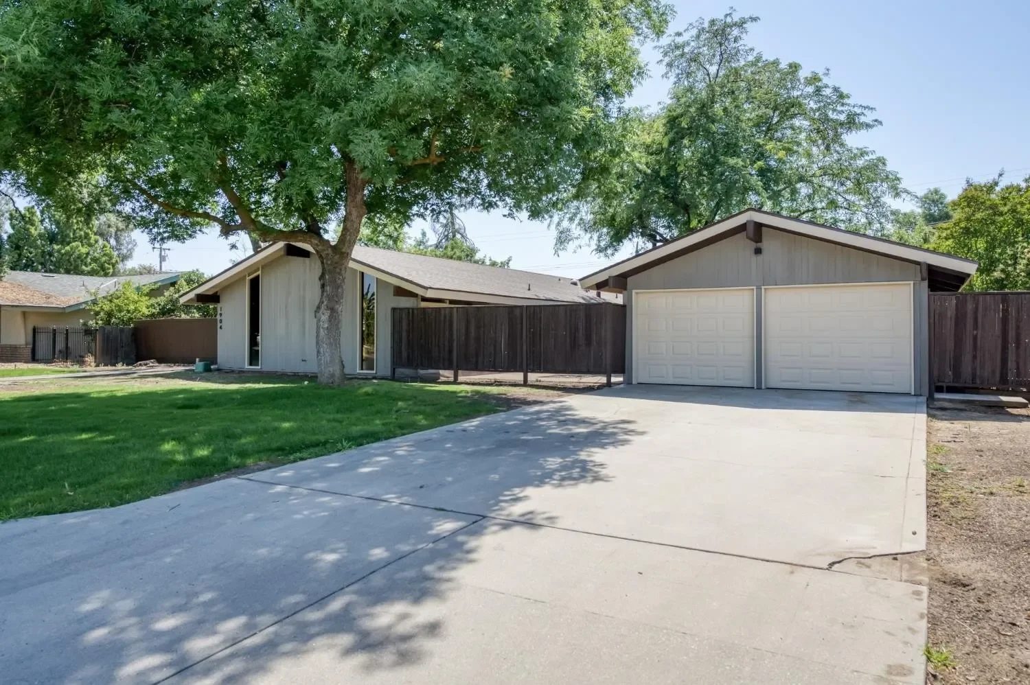 1904 Fairway Avenue S, Fresno, CA 93727, Fresno, California, United States. - Photo 6