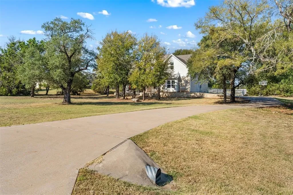 2005 Austin Hines Drive, China Spring, TX 76633, China Spring, Texas, United States. - Photo 30