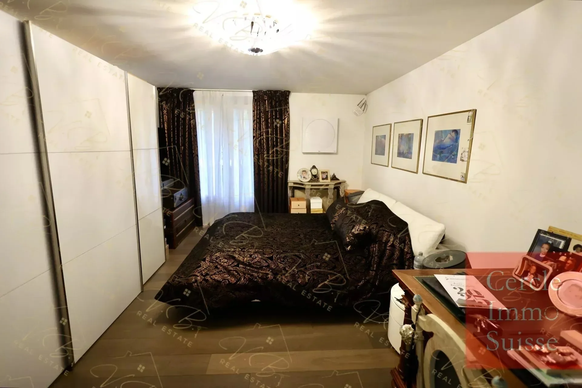Gallery photo 2