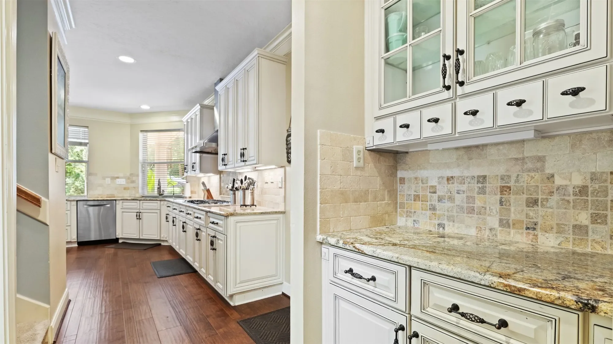37703 Edgewater Drive, Pinehurst, TX 77362, Pinehurst, Texas, United States. - Photo 8