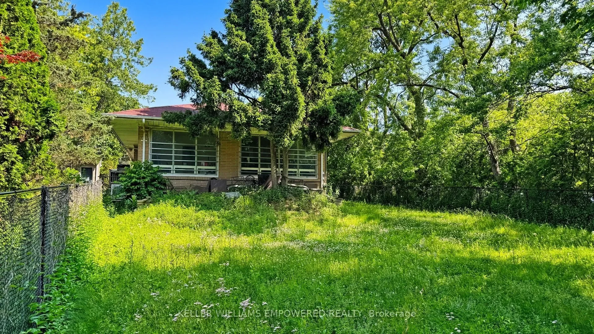 117 Arjay Crescent, Toronto, ON M2L 1C6, Toronto, Ontario, Canada. - Photo 8