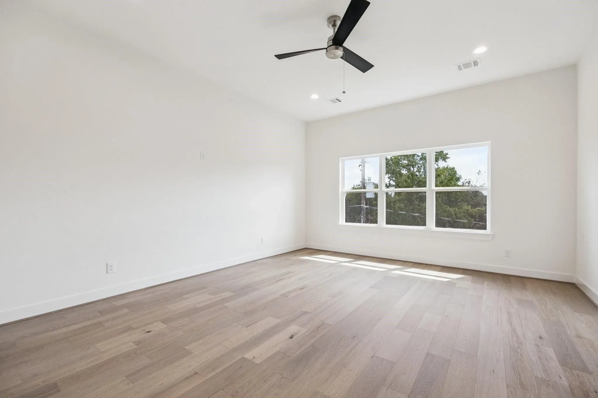 2211 Saxon Drive, Houston, Texas, United States. - Photo 1