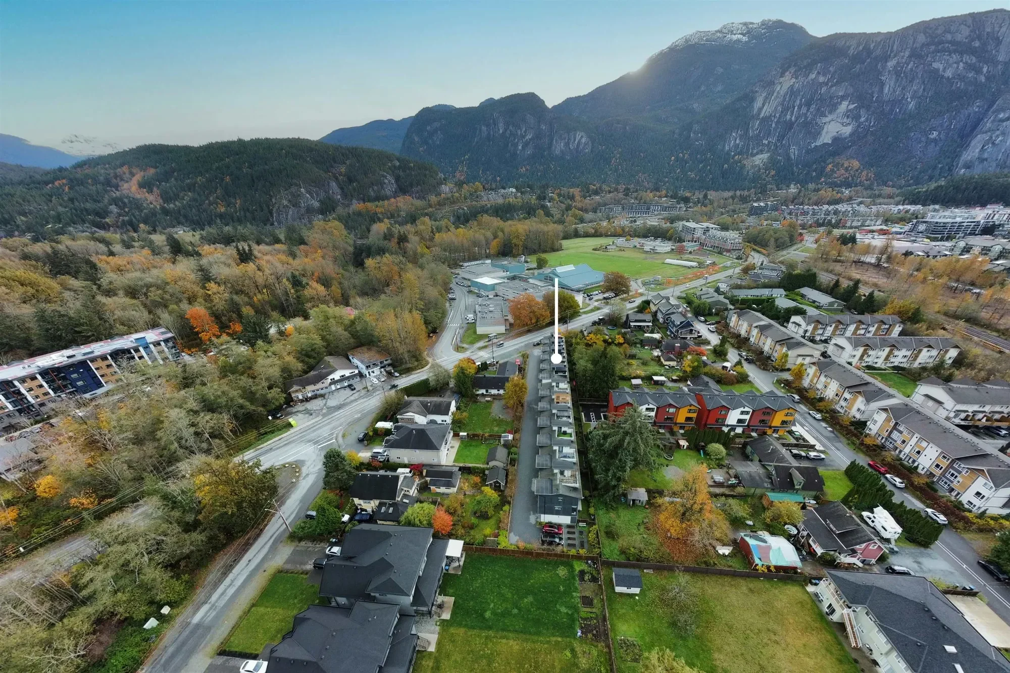 38447 Buckley Avenue 4, Squamish, British Columbia, Canada. - Photo 23