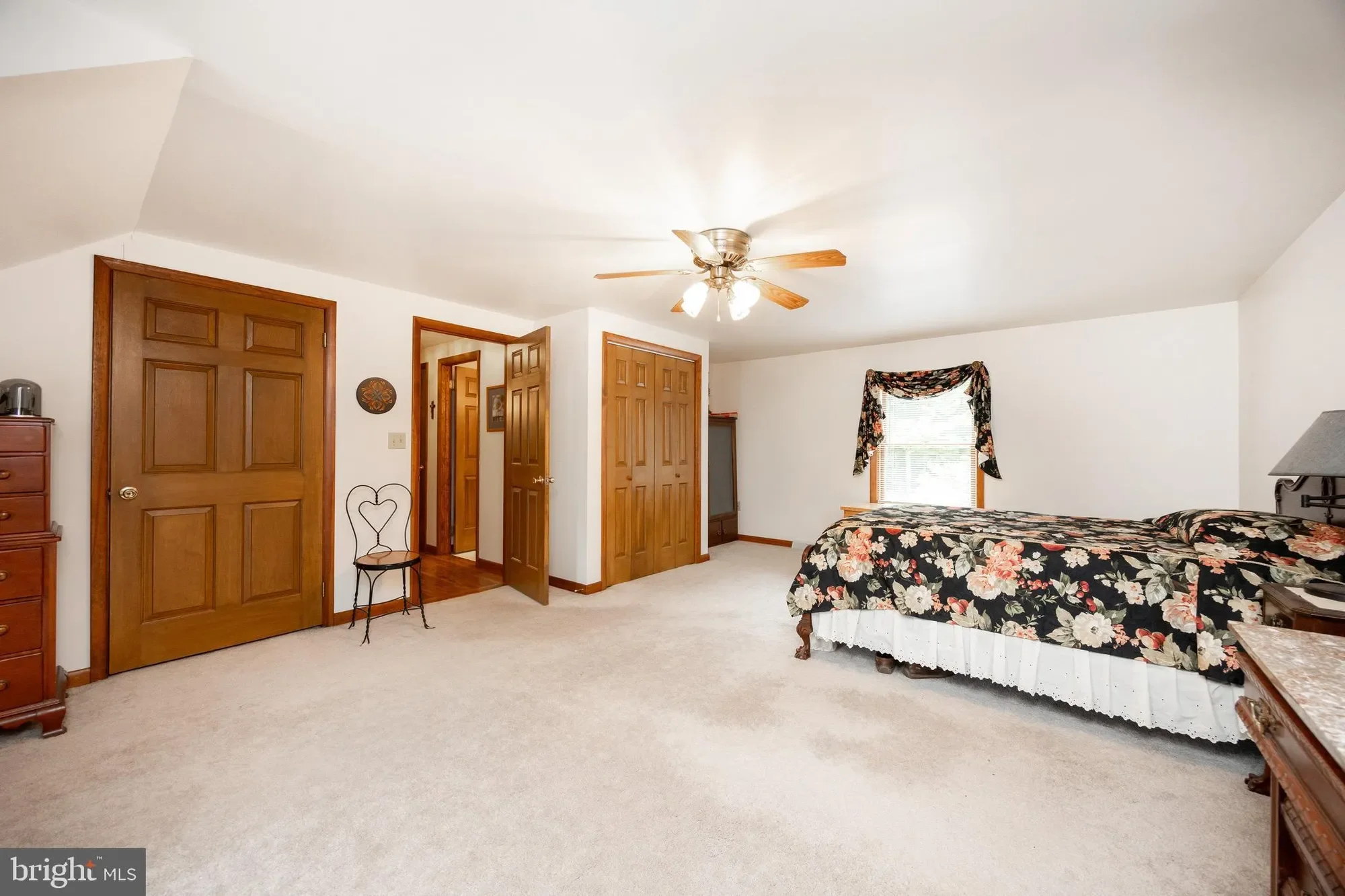 Gallery photo 2