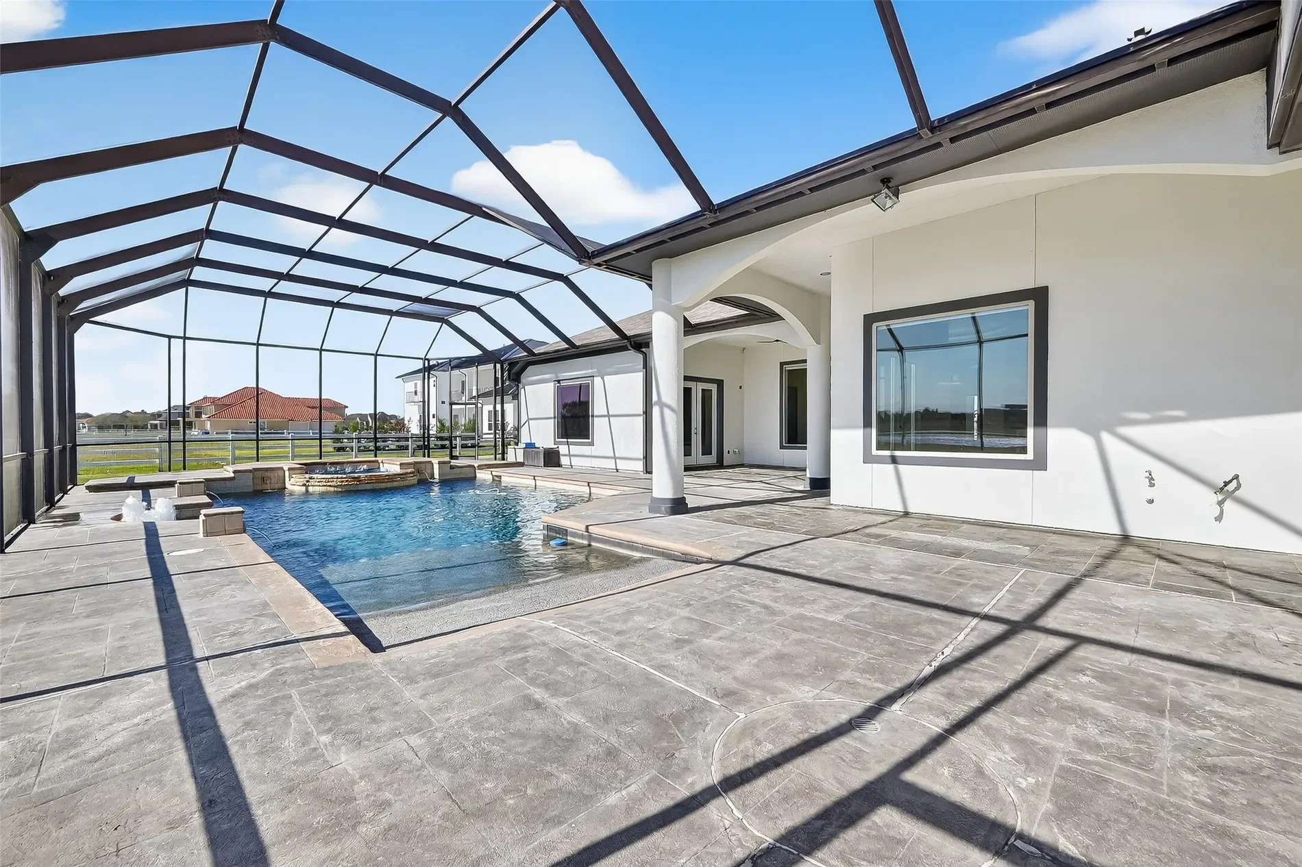 Exterior photo 9