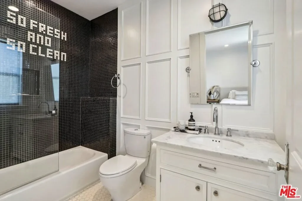 14000 Morrison Street, Los Angeles, California, United States. - Photo 21