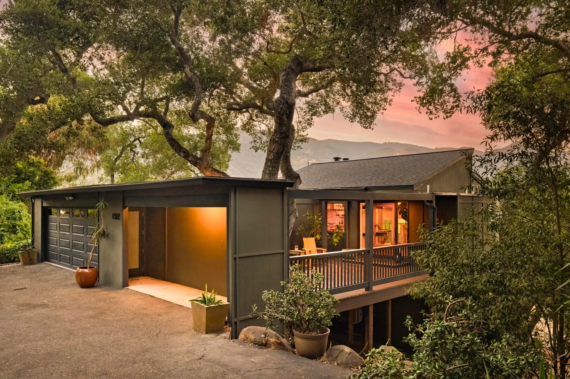 1512 Hillcrest Road, Santa Barbara, California, United States. - Photo 21