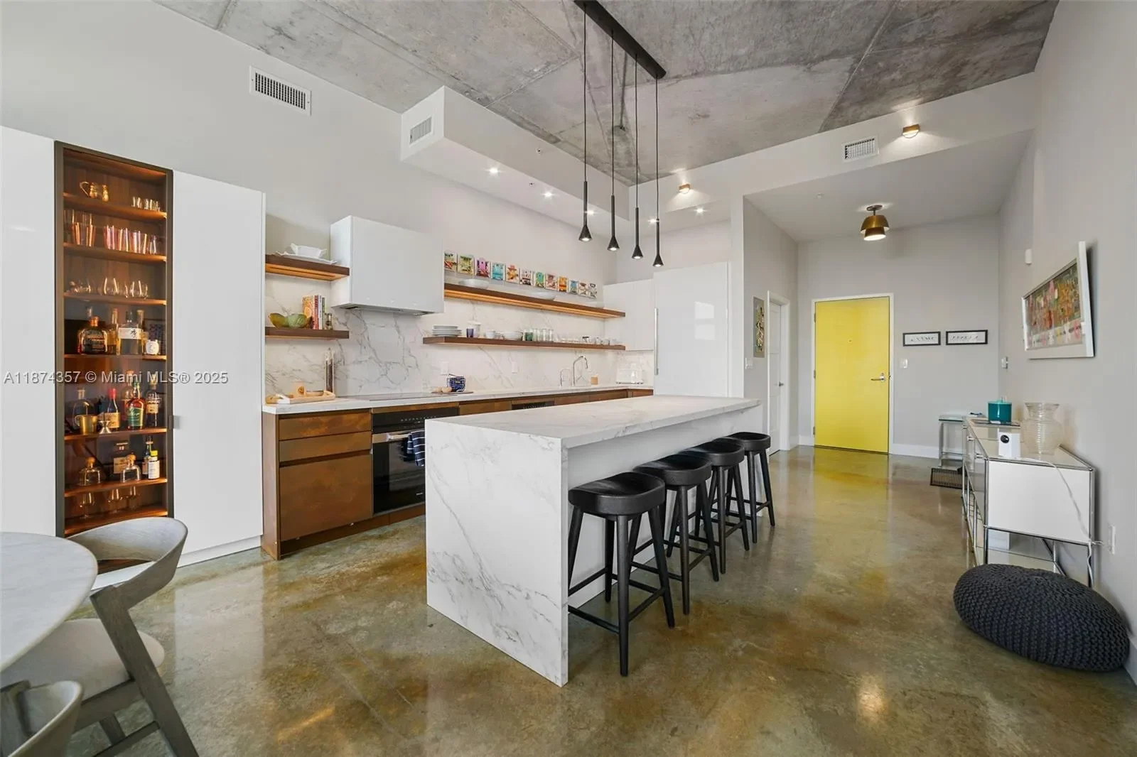 2001 Meridian Av 509, Miami Beach, Florida, United States. - Photo 3