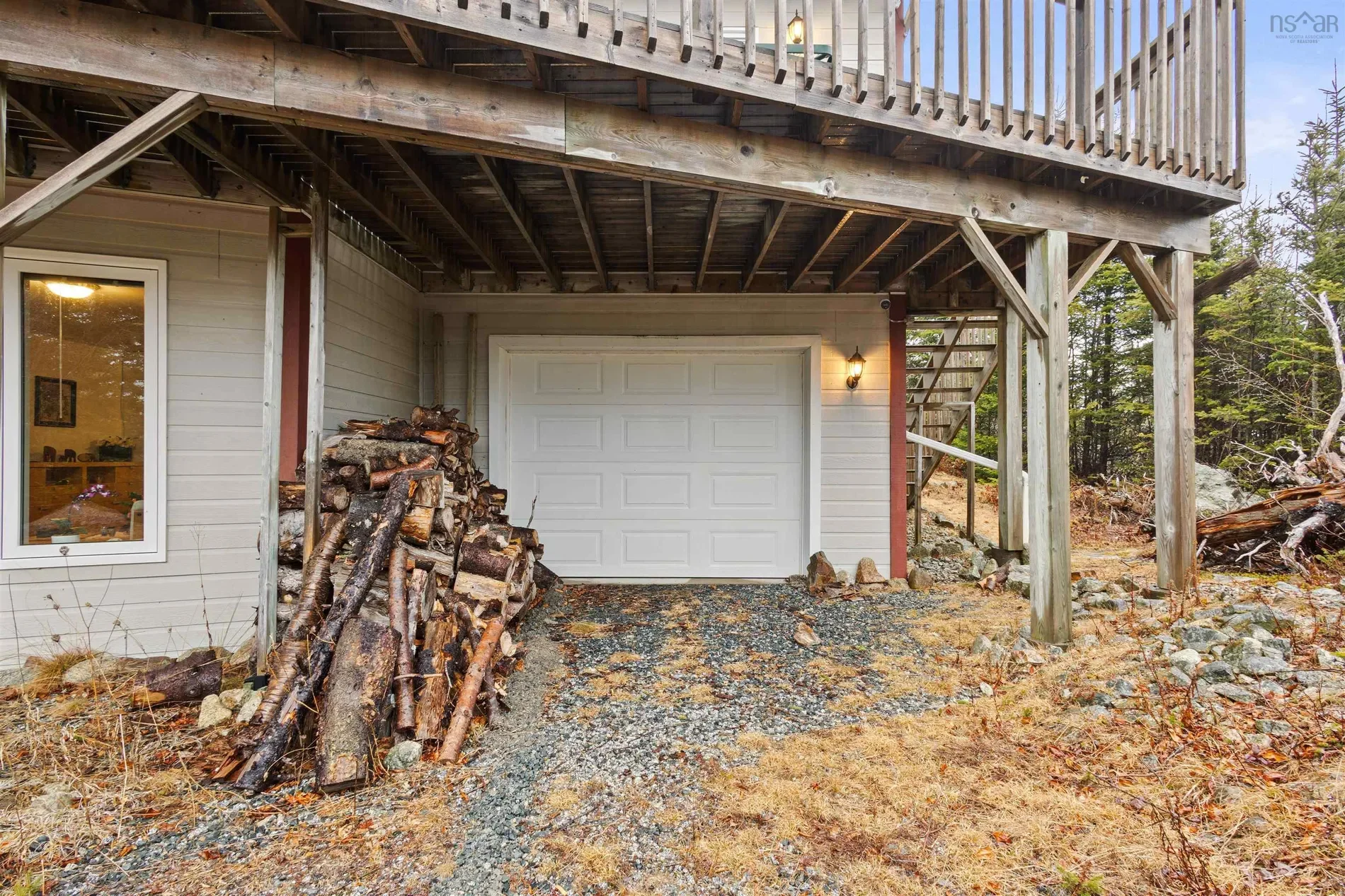 Exterior photo 4