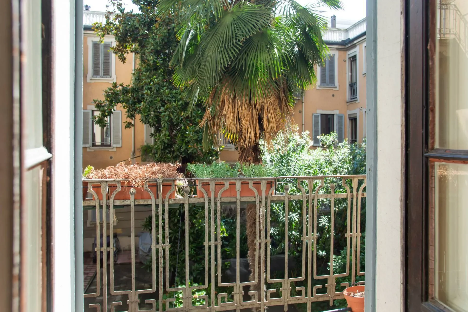 Via Castel Morrone, Milano, MI 20100, Milan, Lombardy, Italy. - Photo 3