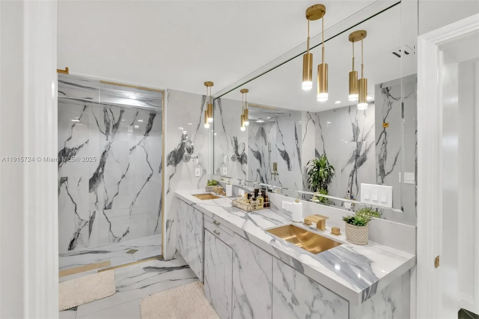 726 NE 17th Way, Fort Lauderdale, Florida, United States. - Photo 15