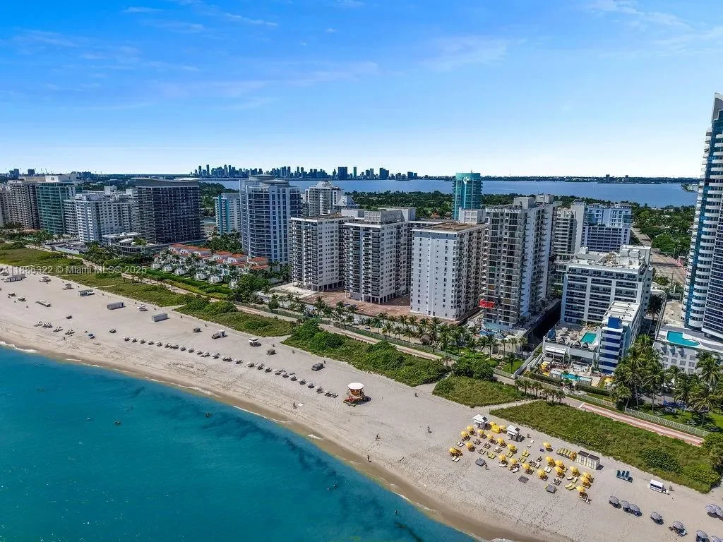 6039 Collins Ave 1126, Miami Beach, Florida, United States. - Photo 40