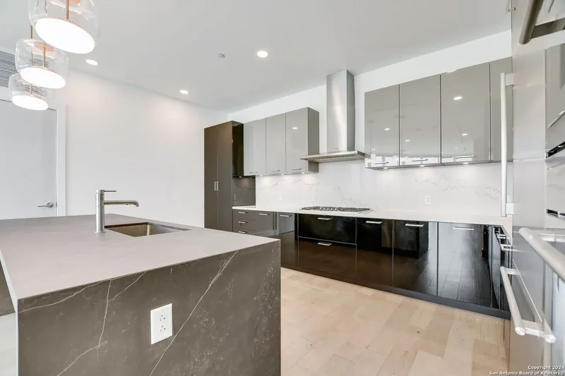 123 Lexington Avenue, San Antonio, Texas, United States. - Photo 18