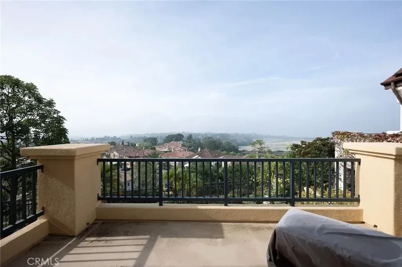 7 Marisol, Newport Beach, California, United States. - Photo 16