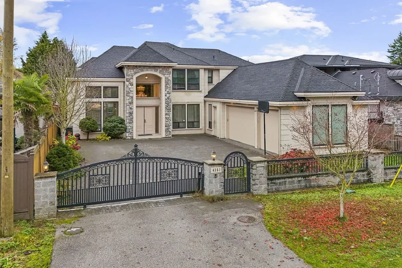 Unparalled Luxury Estate
