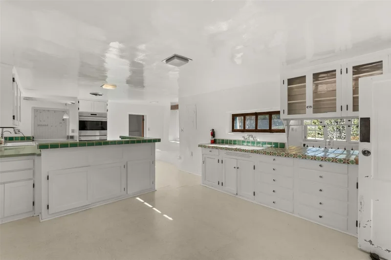 185 Brownell Howland Road , Santa Fe, NM 87501, Santa Fe, New Mexico, United States. - Photo 6