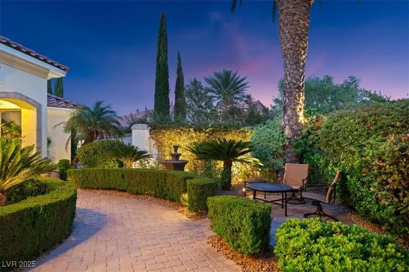 20 Via Paradiso Street, Henderson, NV 89011, Henderson, Nevada, United States. - Photo 35