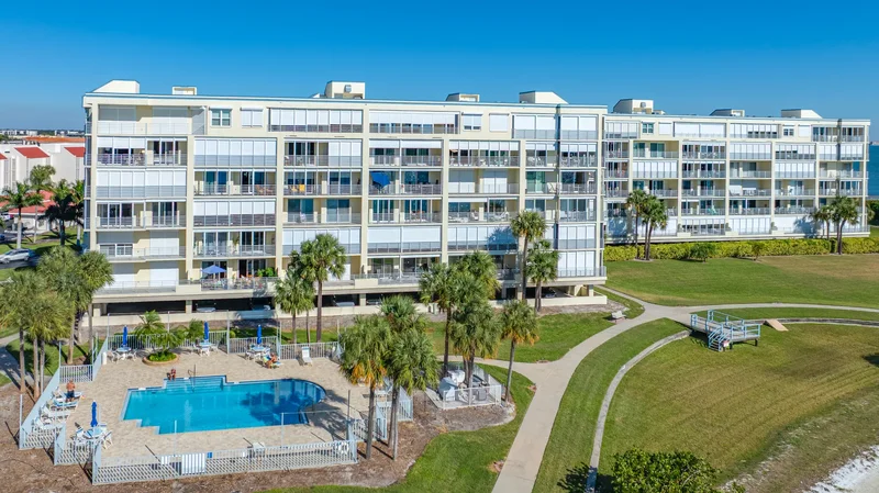 7872 Sailboat Key Blvd S #306, South Pasadena, FL 33707, St. Petersburg, Florida, United States. - Photo 54