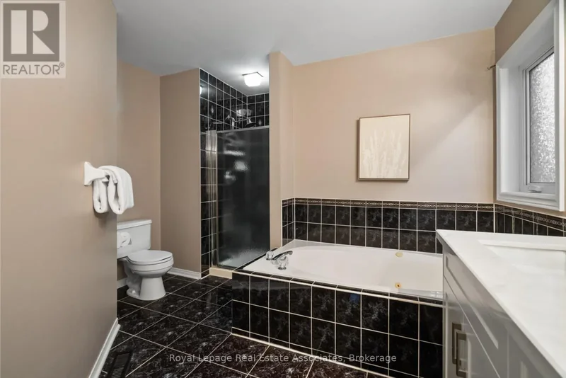 62 PIKE ROAD, Oakville, ON, L6H6C3, CANADA, Oakville, Ontario, Canada. - Photo 29