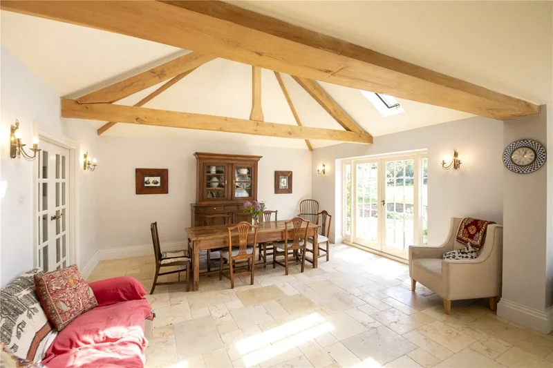 Roundway, Devizes, Wiltshire, Roundway, England, United Kingdom. - Photo 23