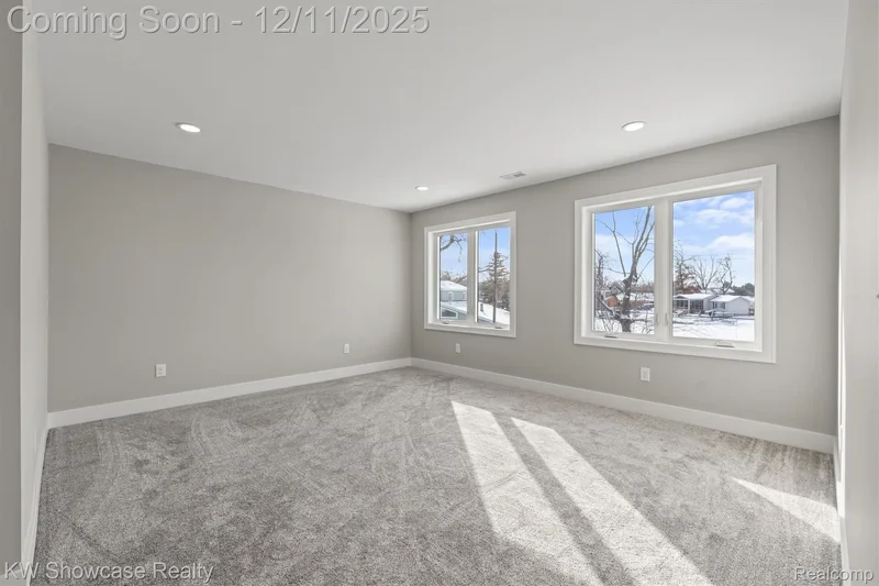 9090 Buckingham Street, White Lake Charter Township, MI 48386, Pontiac, Michigan, United States. - Photo 27