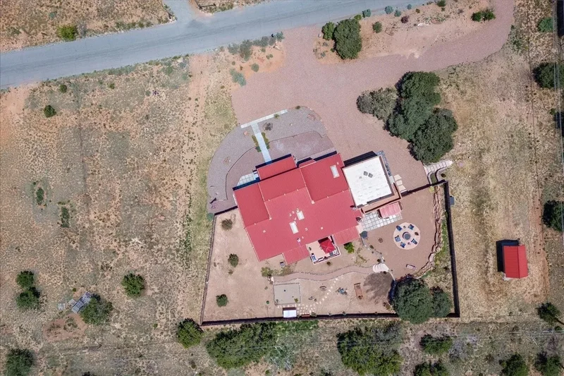 10 Los Tapias, Santa Fe, NM 87508, Santa Fe, New Mexico, United States. - Photo 74