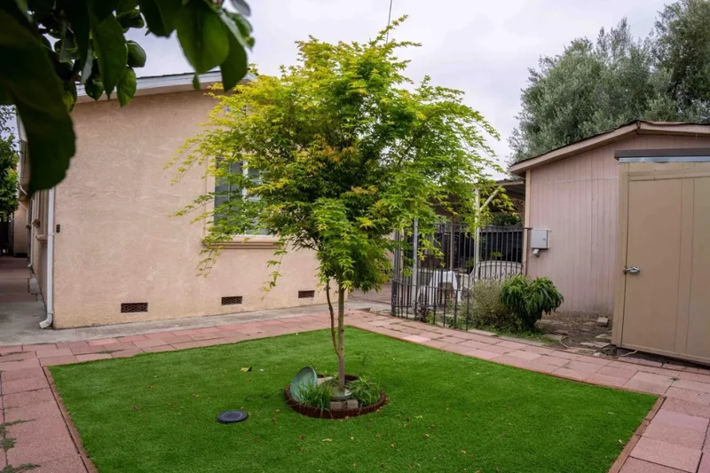 2232 Euclid Avenue, East Palo Alto, California, United States. - Photo 1