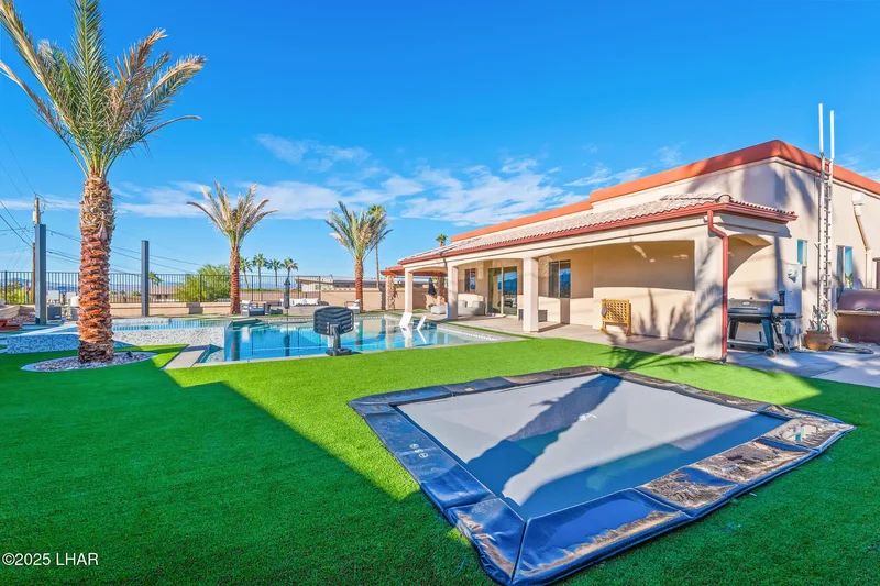 2672 Caribbean Dr, Lake Havasu City, AZ 86406, Lake Havasu City, Arizona, United States. - Photo 69