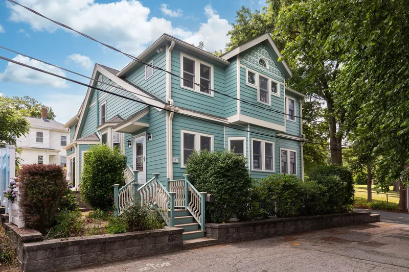 1 Spinney Terrace , Belmont, MA 02478, Belmont, Massachusetts, United States. - Photo 2