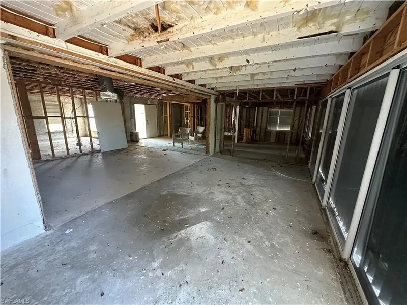 12 Bayview BLVD, Fort Myers Beach, Florida, United States. - Photo 15