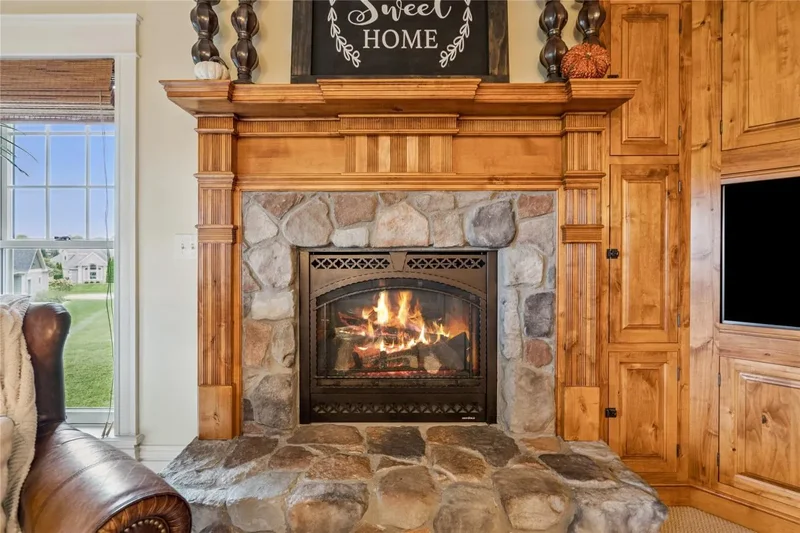 1025 Meadow Crest Drive, Pella, Iowa, United States. - Photo 8