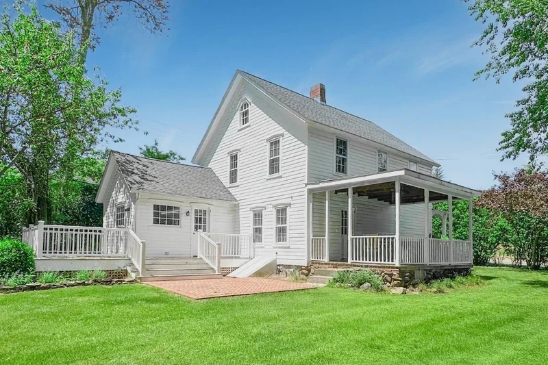 45 West Neck Road, Shelter Island Heights, New York, United States. - Photo 13