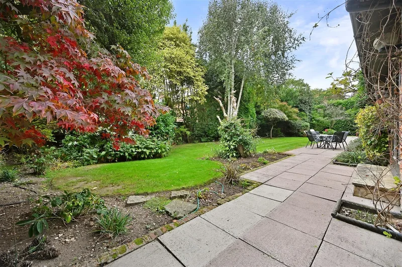 Gordon Avenue, Stanmore, England, United Kingdom. - Photo 7