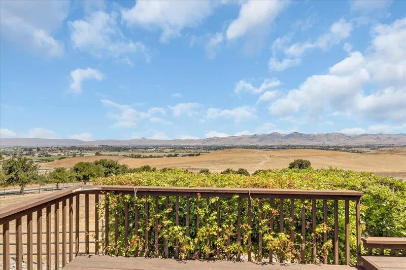 275 Nicholson Drive, Hollister, California, United States. - Photo 43